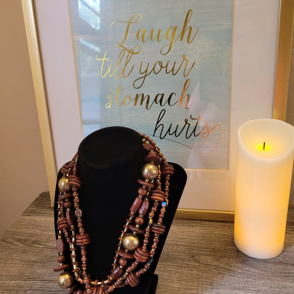 Wooden statement necklace